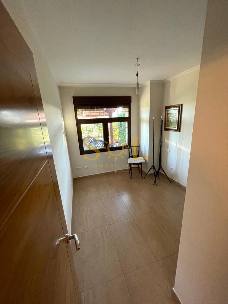 CHALET ADOSADO en SARIEGOS - Foto 25