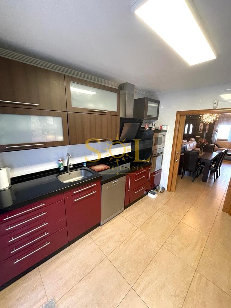 CHALET ADOSADO en SARIEGOS - Foto 4