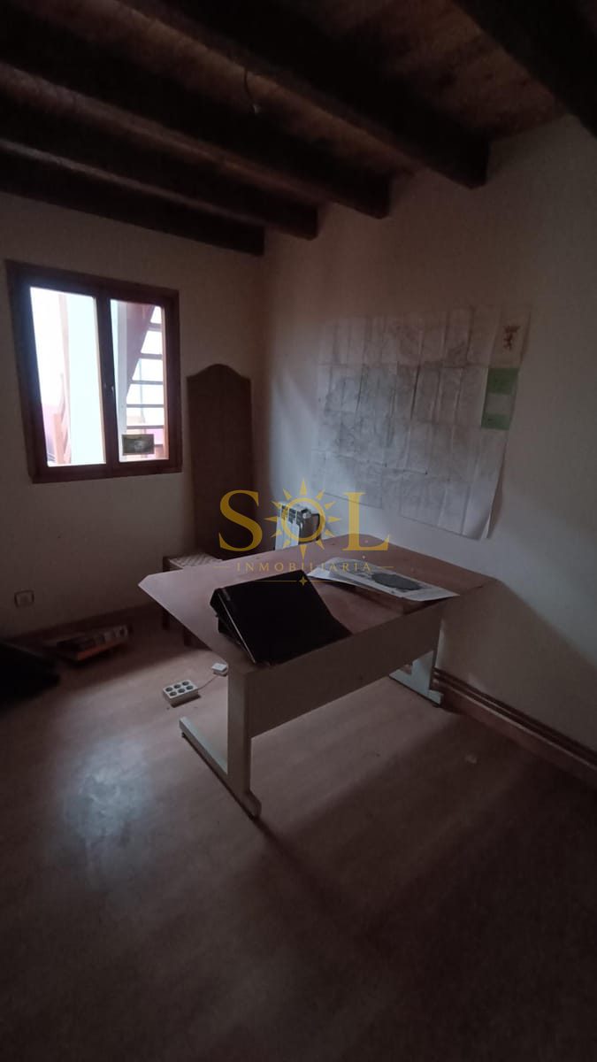 CONJUNTO DE NAVES EN ONZONILLA - Foto 14