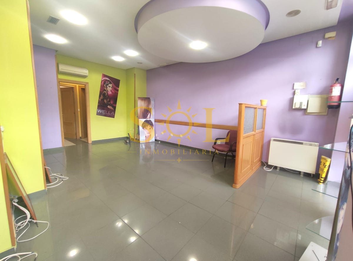 Oportunidad para tu negocio: Local Comercial en zona Santa Ana - Foto 3
