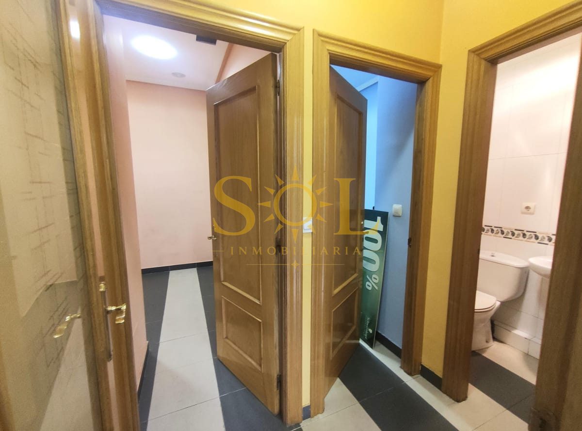 Oportunidad para tu negocio: Local Comercial en zona Santa Ana - Foto 7