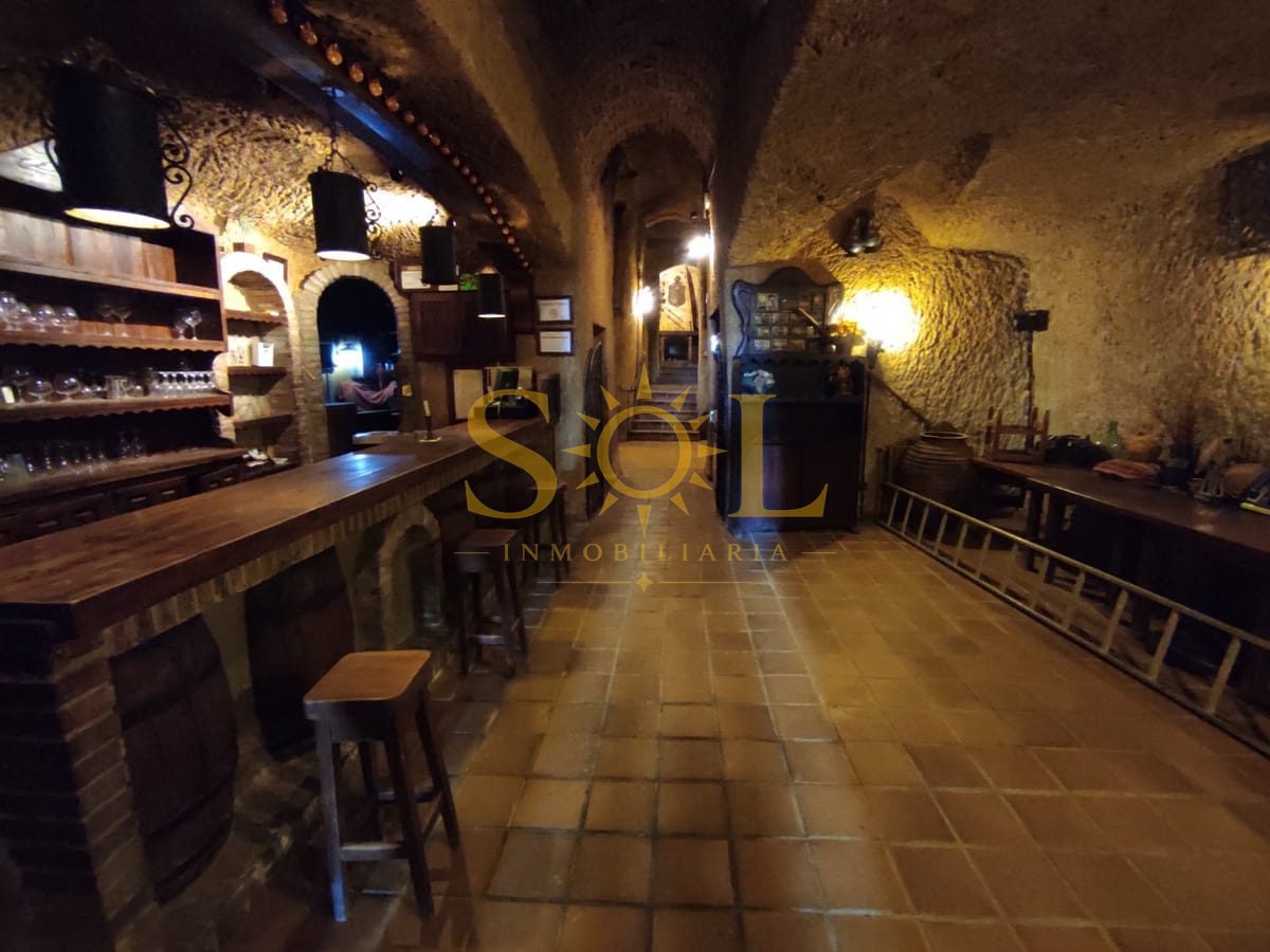 BODEGA - RESTAURANTE EN QUINTANA DE RANEROS (9 km de León) - Foto 17