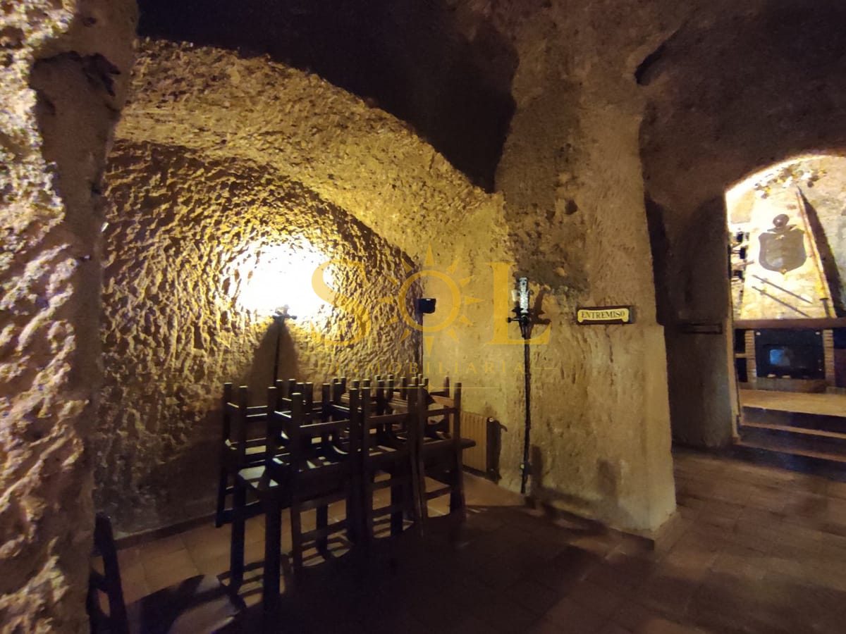 BODEGA - RESTAURANTE EN QUINTANA DE RANEROS (9 km de León) - Foto 21