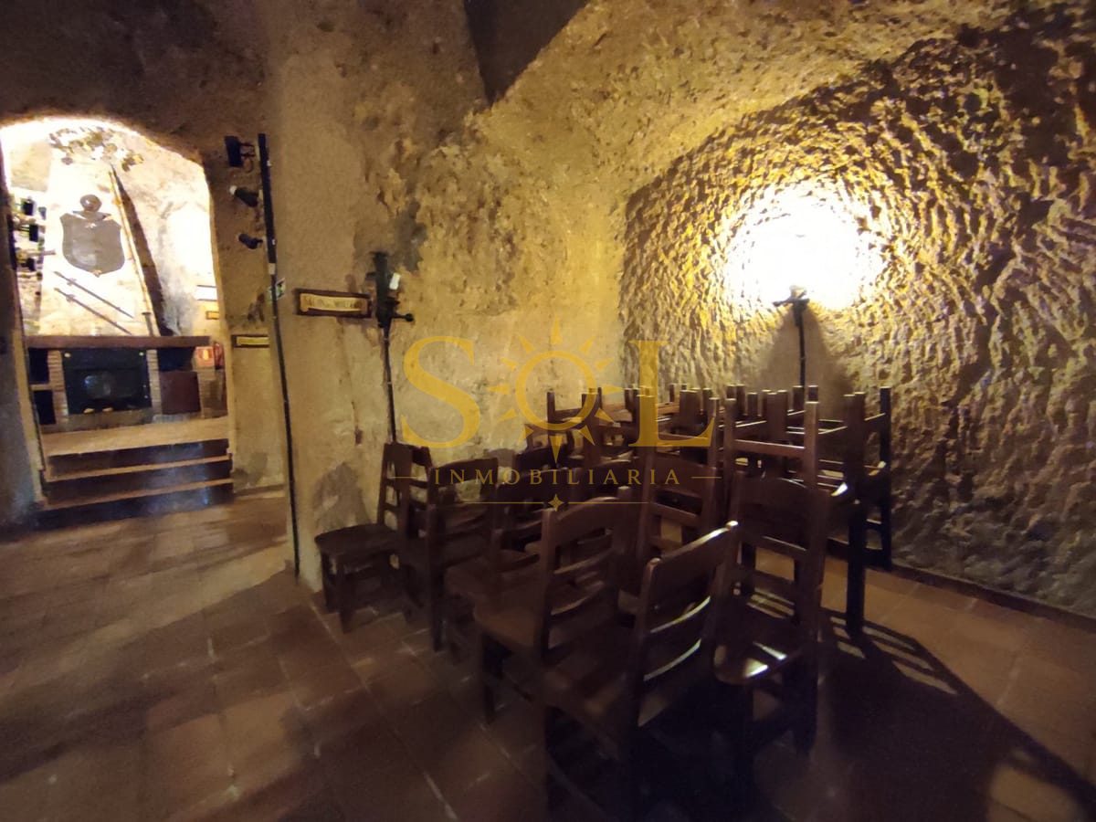 BODEGA - RESTAURANTE EN QUINTANA DE RANEROS (9 km de León) - Foto 24