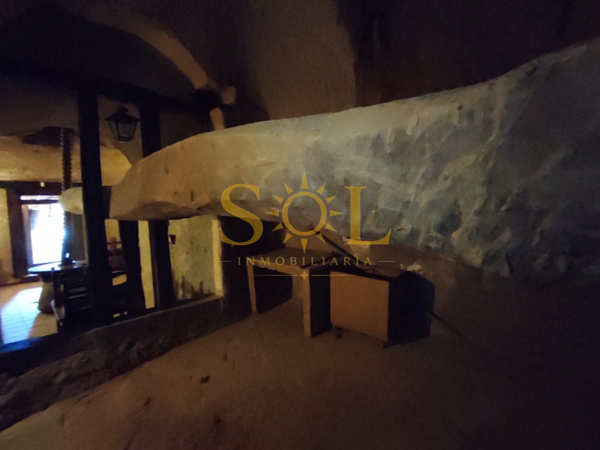 BODEGA - RESTAURANTE EN QUINTANA DE RANEROS (9 km de León) - Foto 33