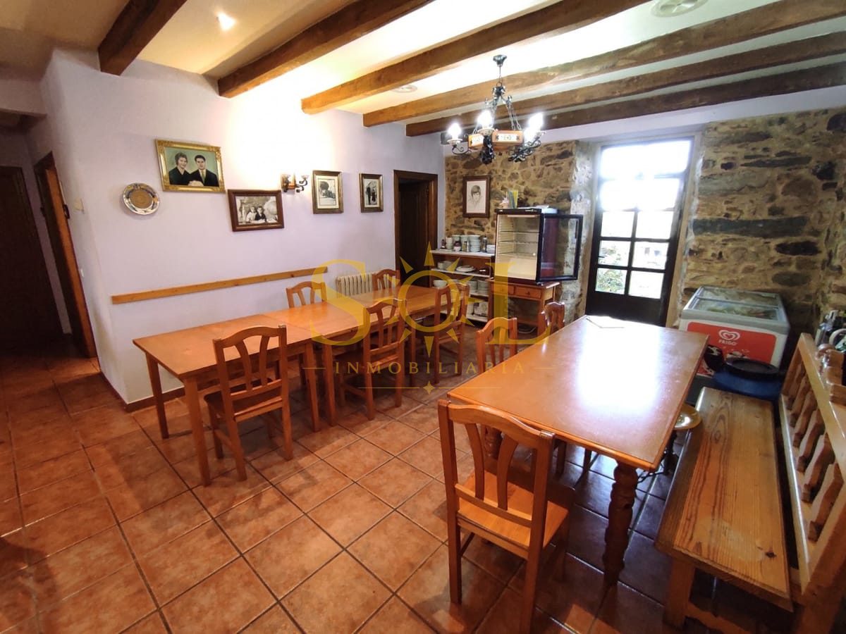 Se vende Centro de Turismo Rural en Luyego - Foto 1