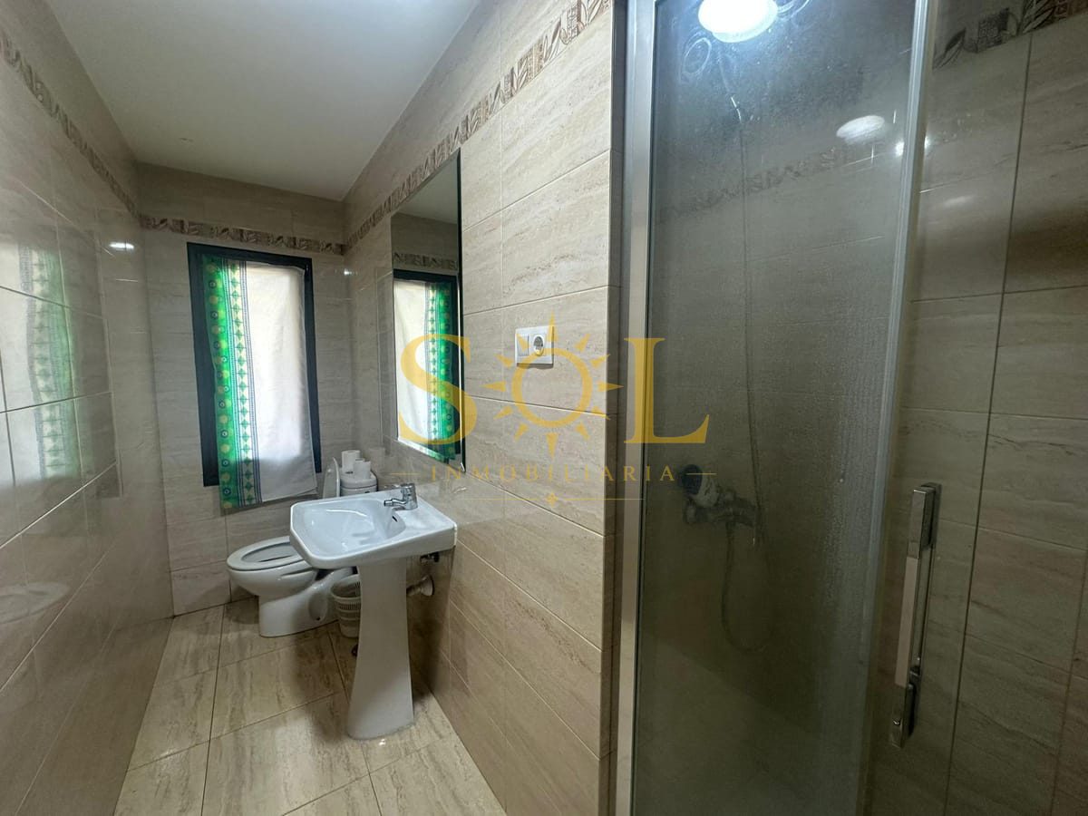 PISO DE 5 HABITACIONES EN EL EJIDO (LEON) - Foto 6