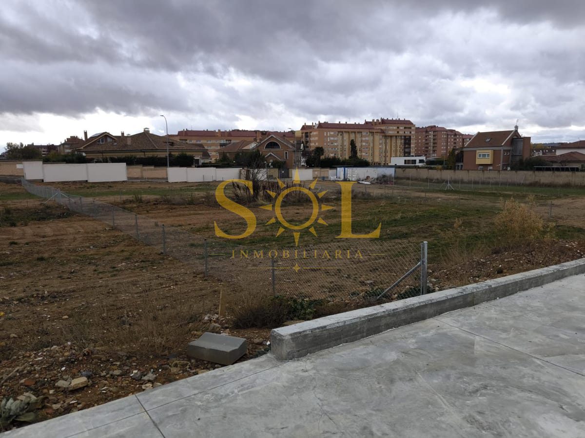 PARCELA URBANIZABLE DE 738,83 EN ERAS DE RENUEVA (LEON) - Foto 33