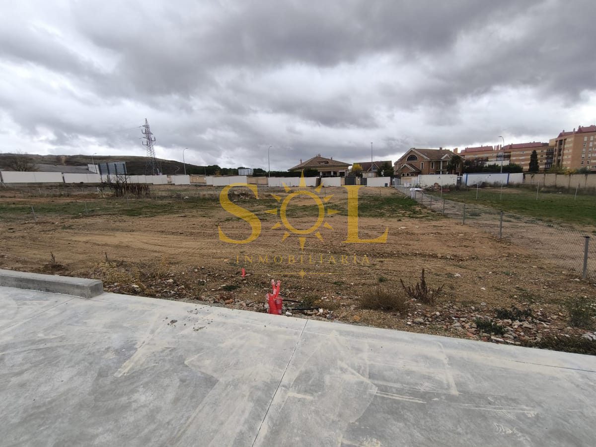 PARCELA URBANIZABLE DE 738,83 EN ERAS DE RENUEVA (LEON) - Foto 38
