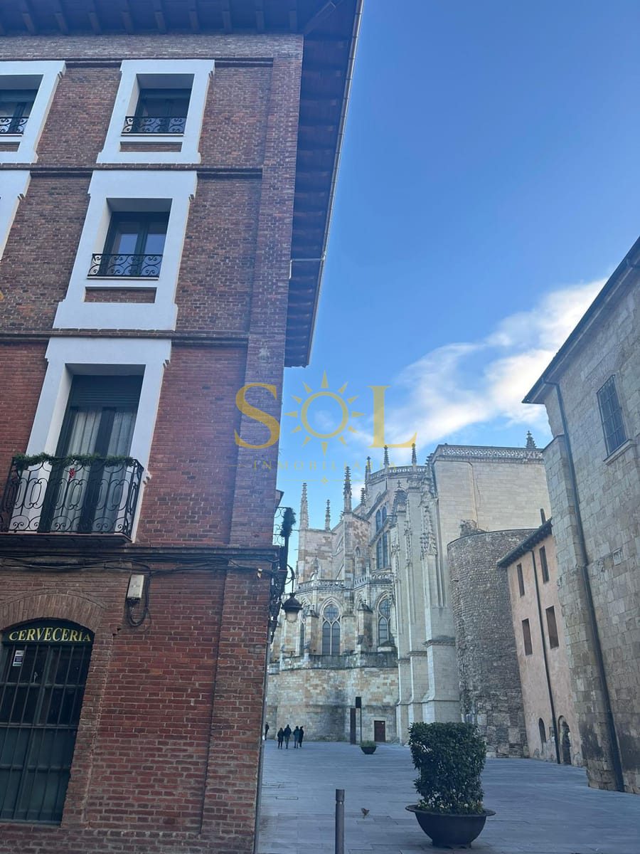 Oportunidad: Estrena piso con vistas a la catedral - Foto 3