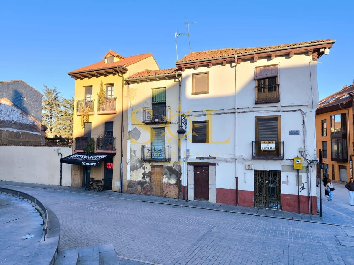 EDIFICIO PARA REFORMAR EN FRENTE A LA CATEDRAL DE LEON - Foto 5