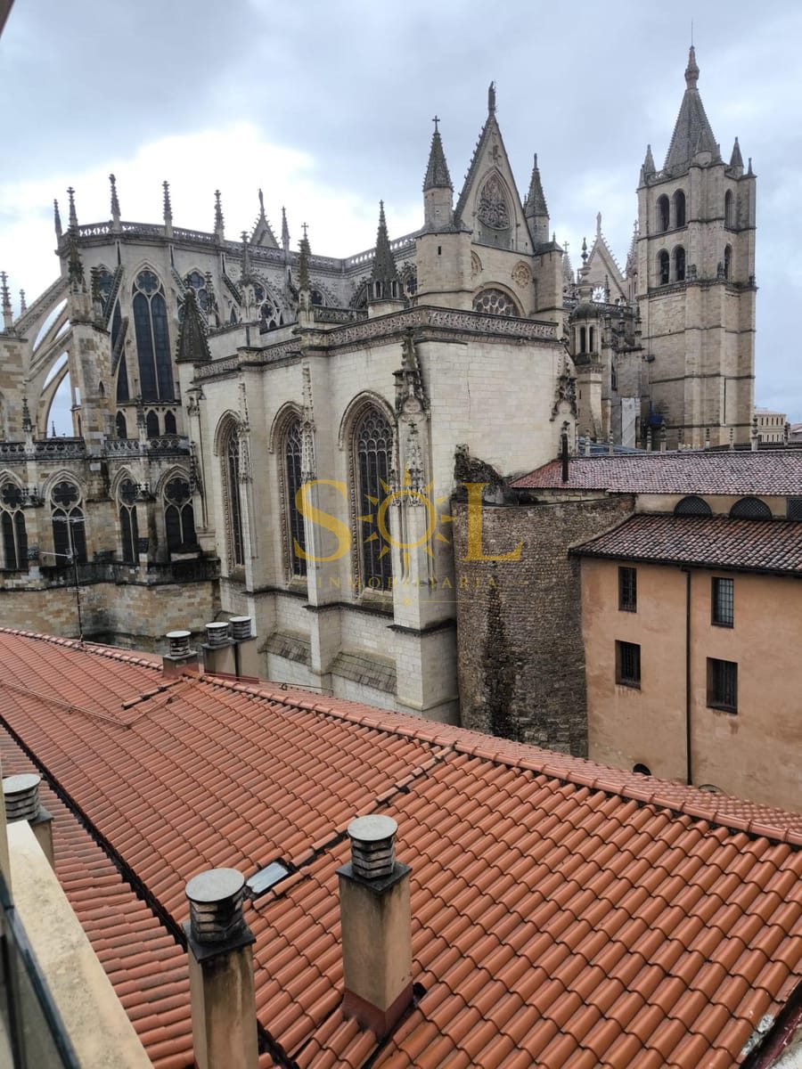 LOCAL COMERCIAL AL LADO DE LA CATEDRAL DE LEON - Foto 5