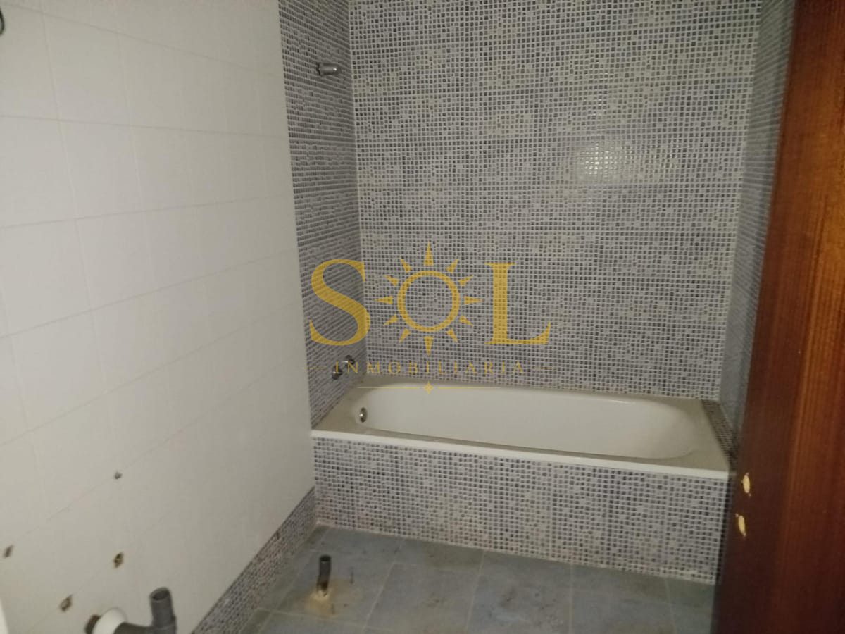 EDIFICIO PLURIFAMILIAR DE 46 VIVIENDAS EN CEMBRANOS (LEON) - Foto 26