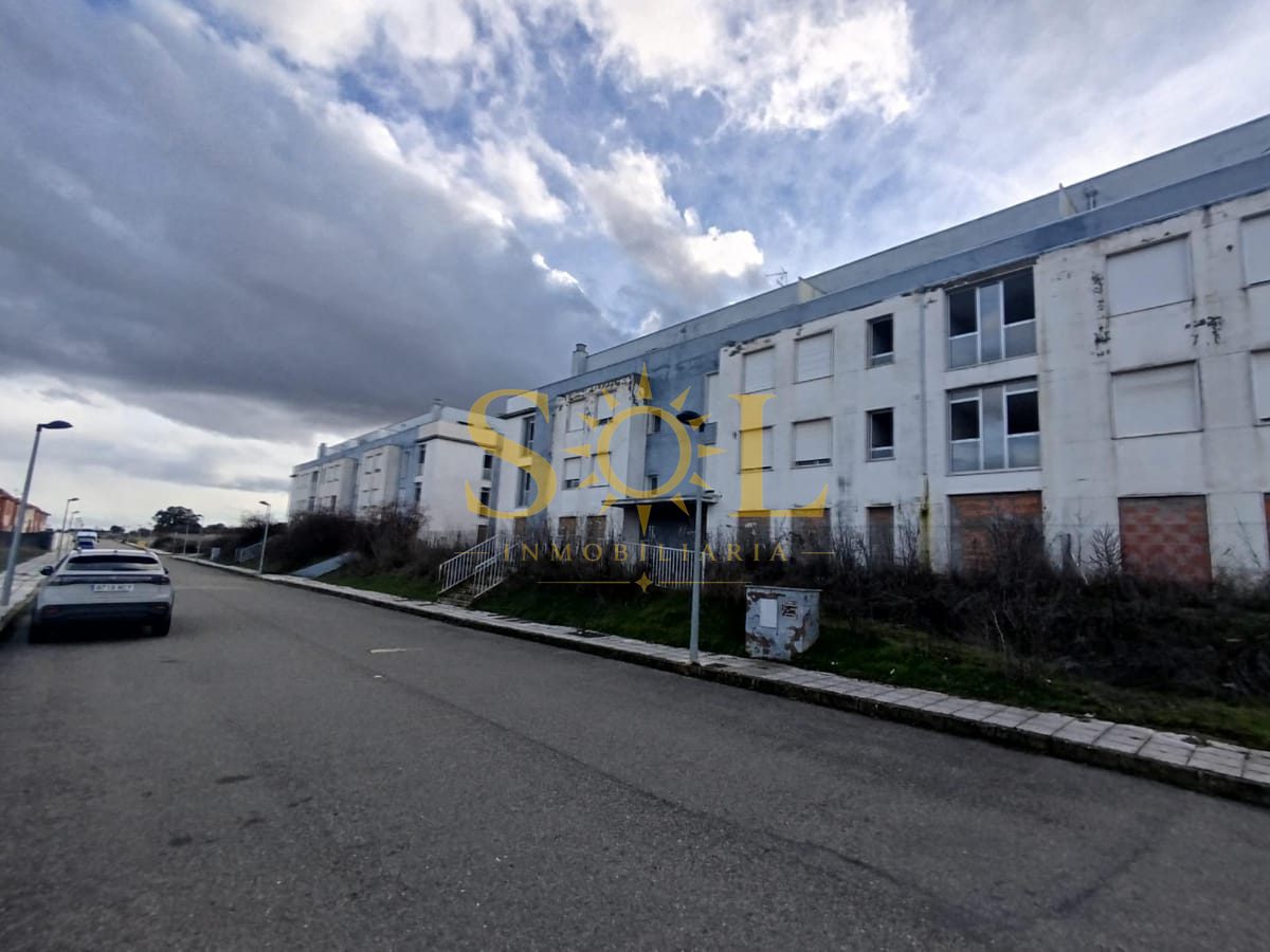 EDIFICIO PLURIFAMILIAR DE 46 VIVIENDAS EN CEMBRANOS (LEON) - Foto 33