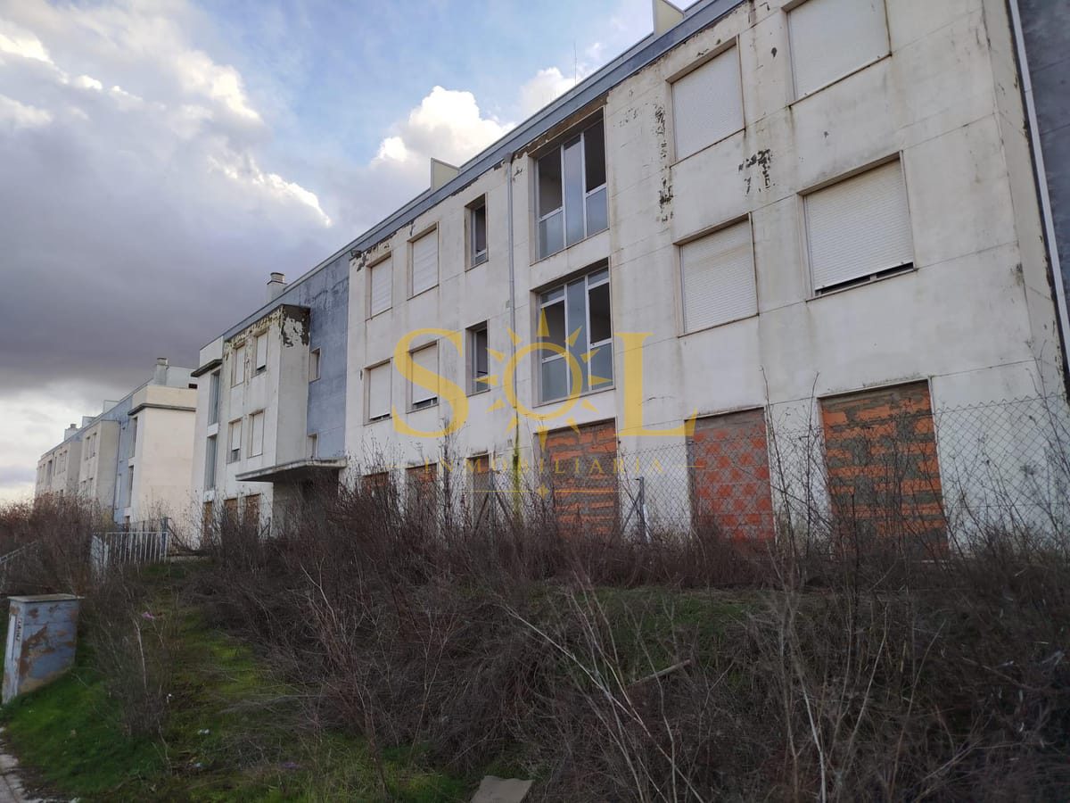 EDIFICIO PLURIFAMILIAR DE 46 VIVIENDAS EN CEMBRANOS (LEON) - Foto 35