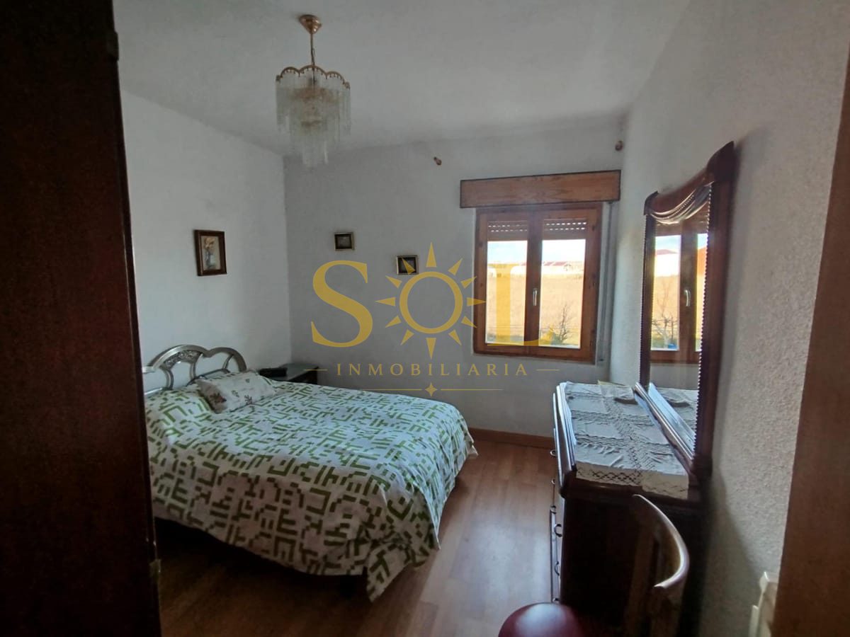 CASA INDEPENDIENTE CON PARCELA EN ONZONILLA - Foto 10