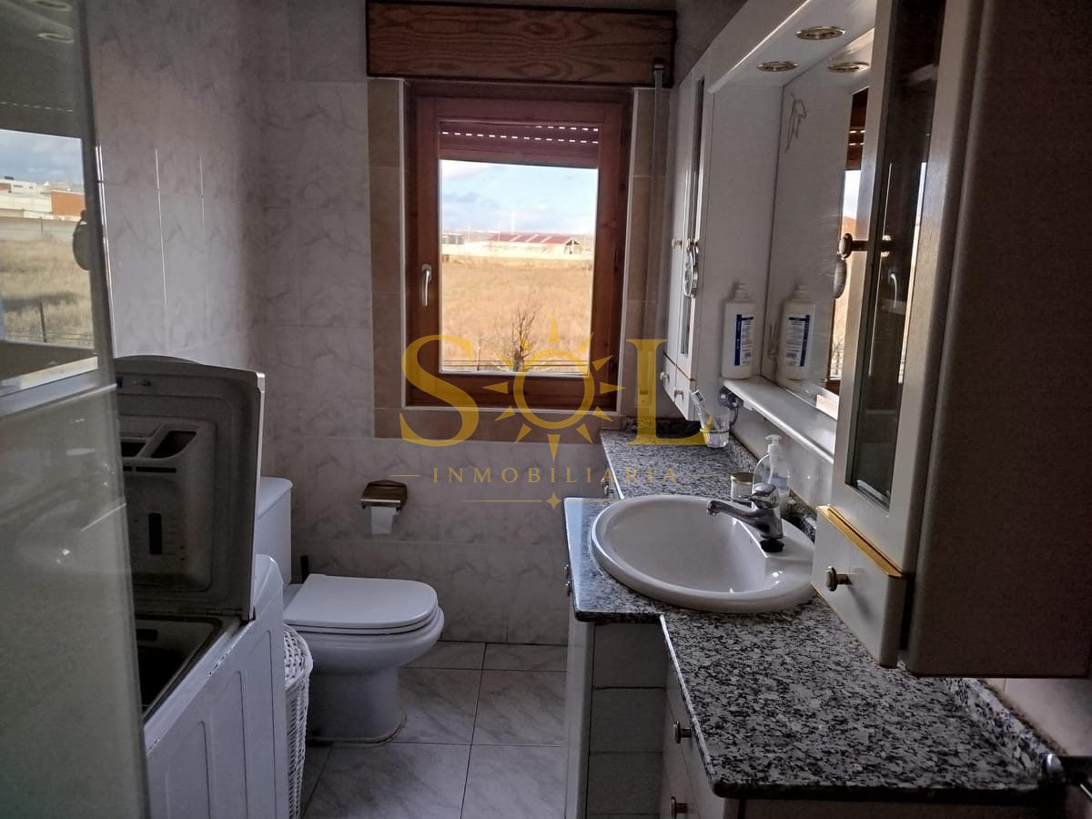 CASA INDEPENDIENTE CON PARCELA EN ONZONILLA - Foto 13