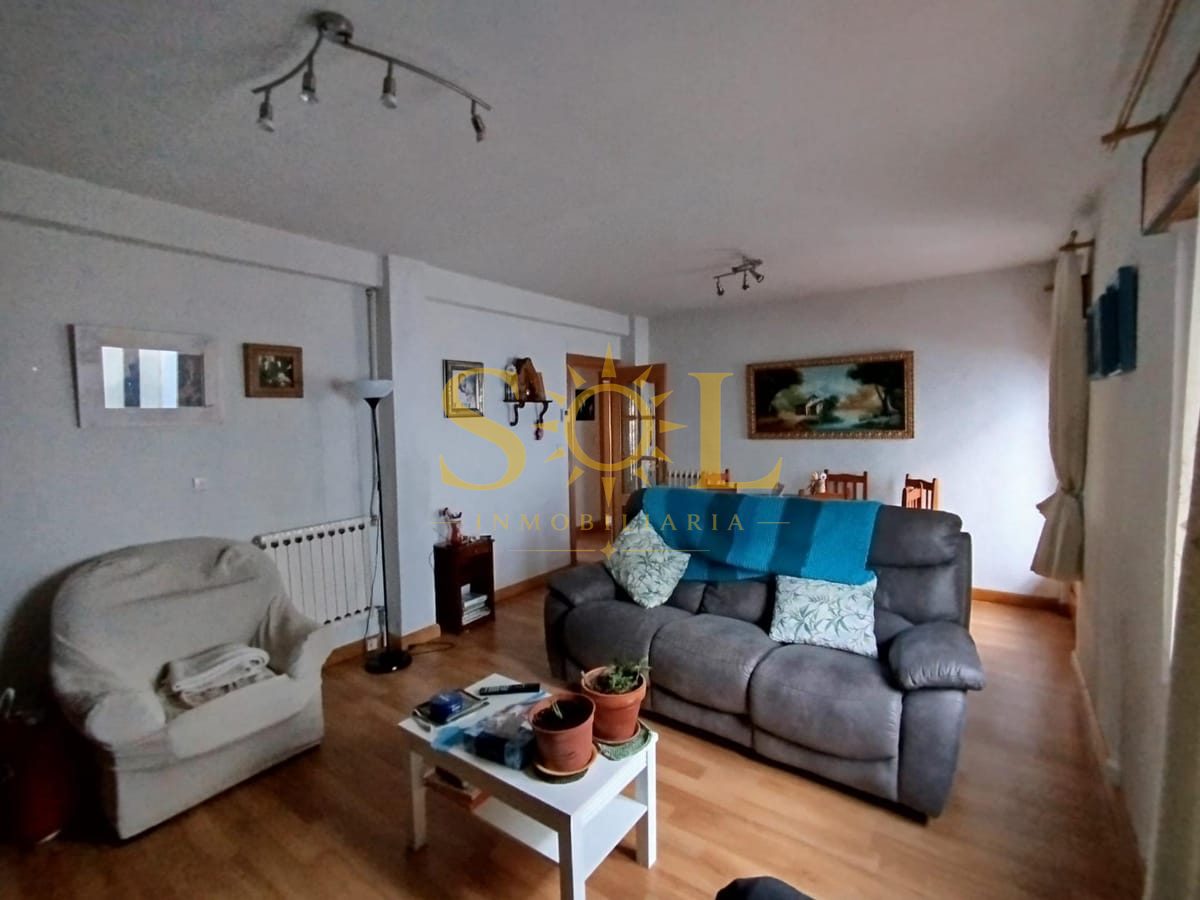 CASA INDEPENDIENTE CON PARCELA EN ONZONILLA - Foto 3