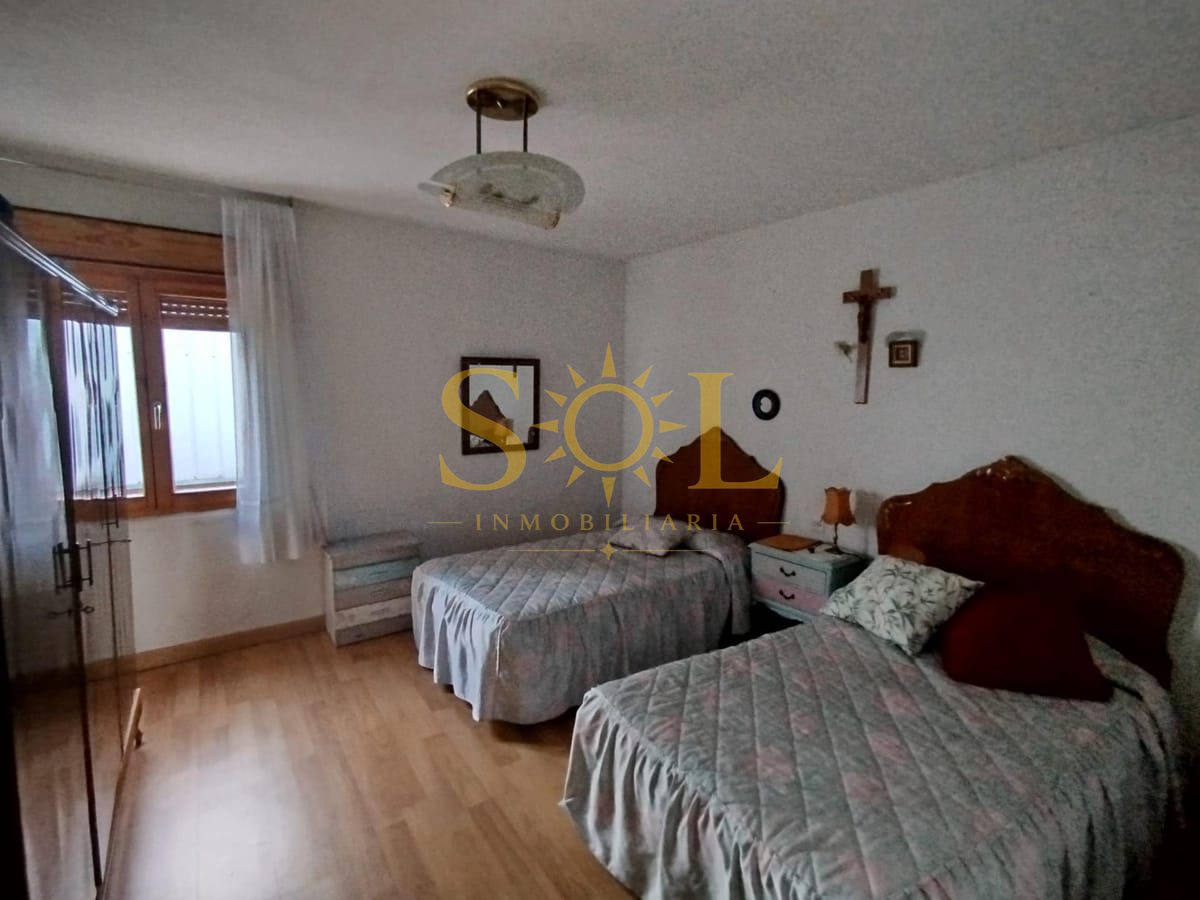CASA INDEPENDIENTE CON PARCELA EN ONZONILLA - Foto 4