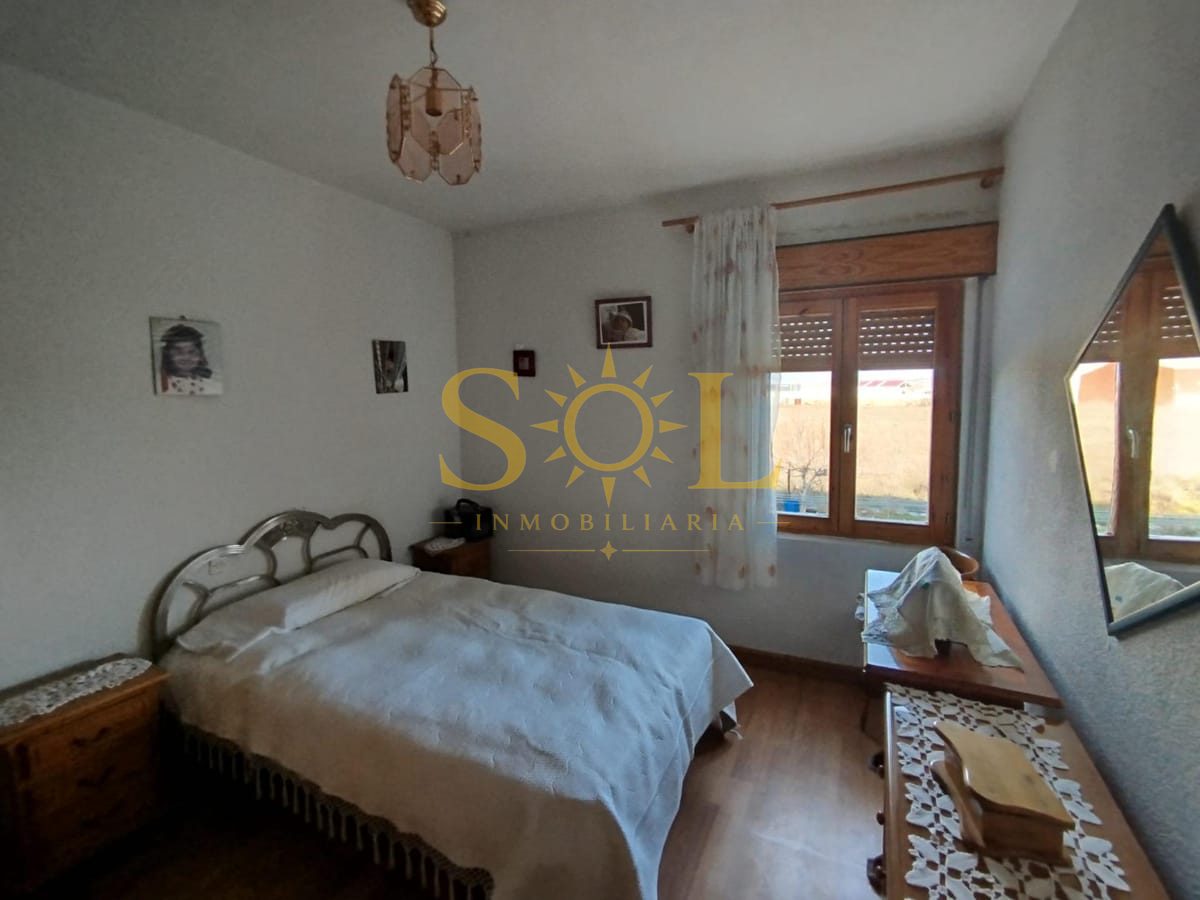 CASA INDEPENDIENTE CON PARCELA EN ONZONILLA - Foto 8