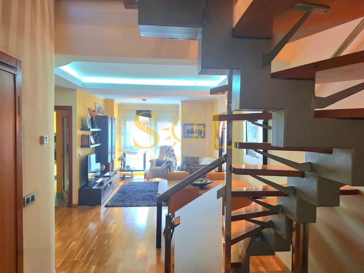 DÚPLEX DE LUJO · 130 m² · CALLE REPÚBLICA ARGENTINA · CENTRO DE LEÓN - Foto 4