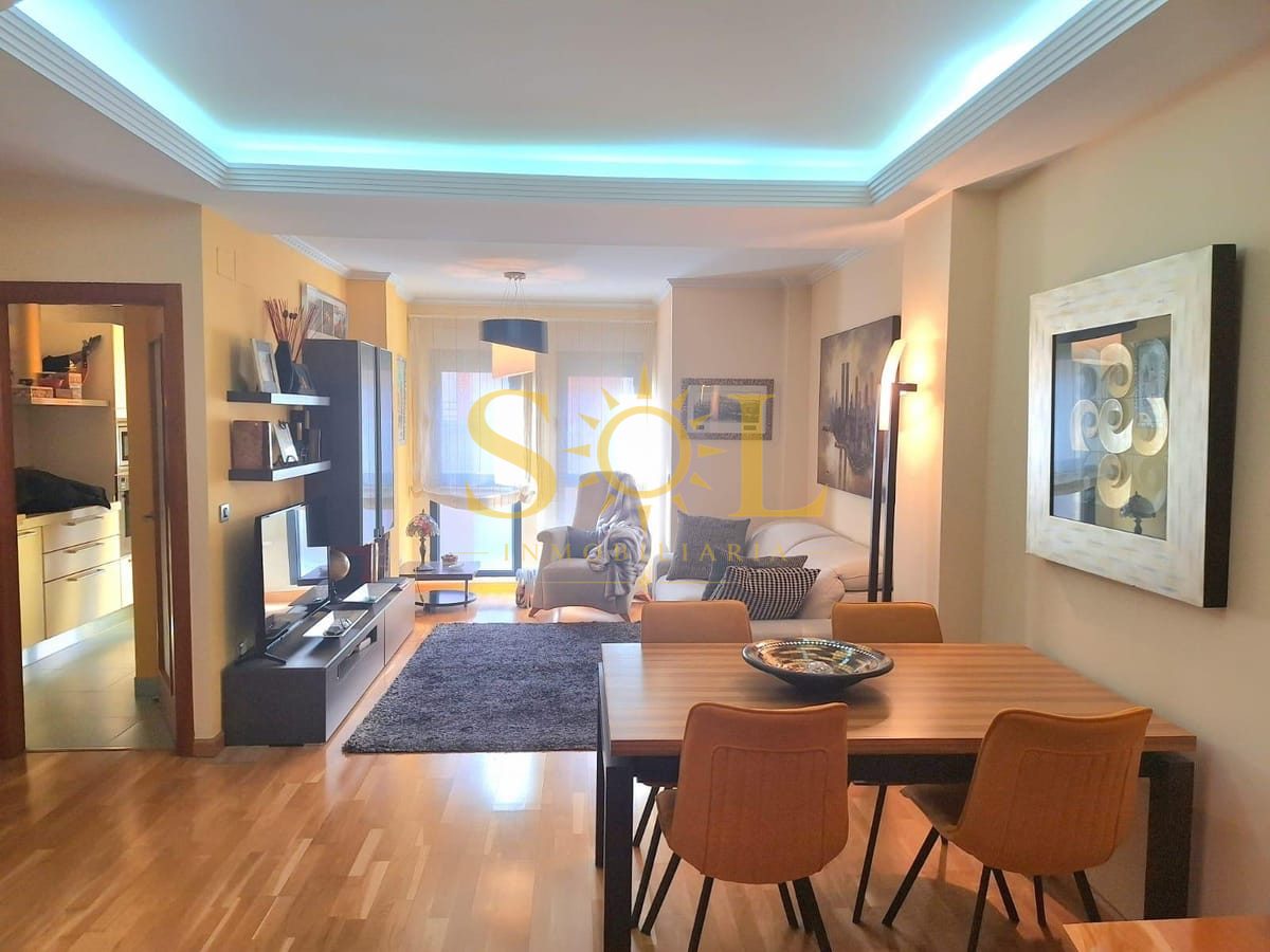 DÚPLEX DE LUJO · 130 m² · CALLE REPÚBLICA ARGENTINA · CENTRO DE LEÓN - Foto 5