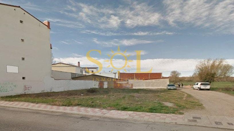 Suelo urbano en Calle Jorge Manrique (León) - Foto 2