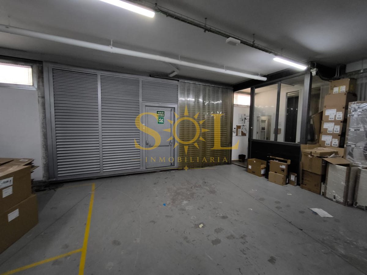 OPORTUNIDAD: OFICINA ACONDICIONADA CON ALMACEN Y PARKING INDEPENIENTE - Foto 21