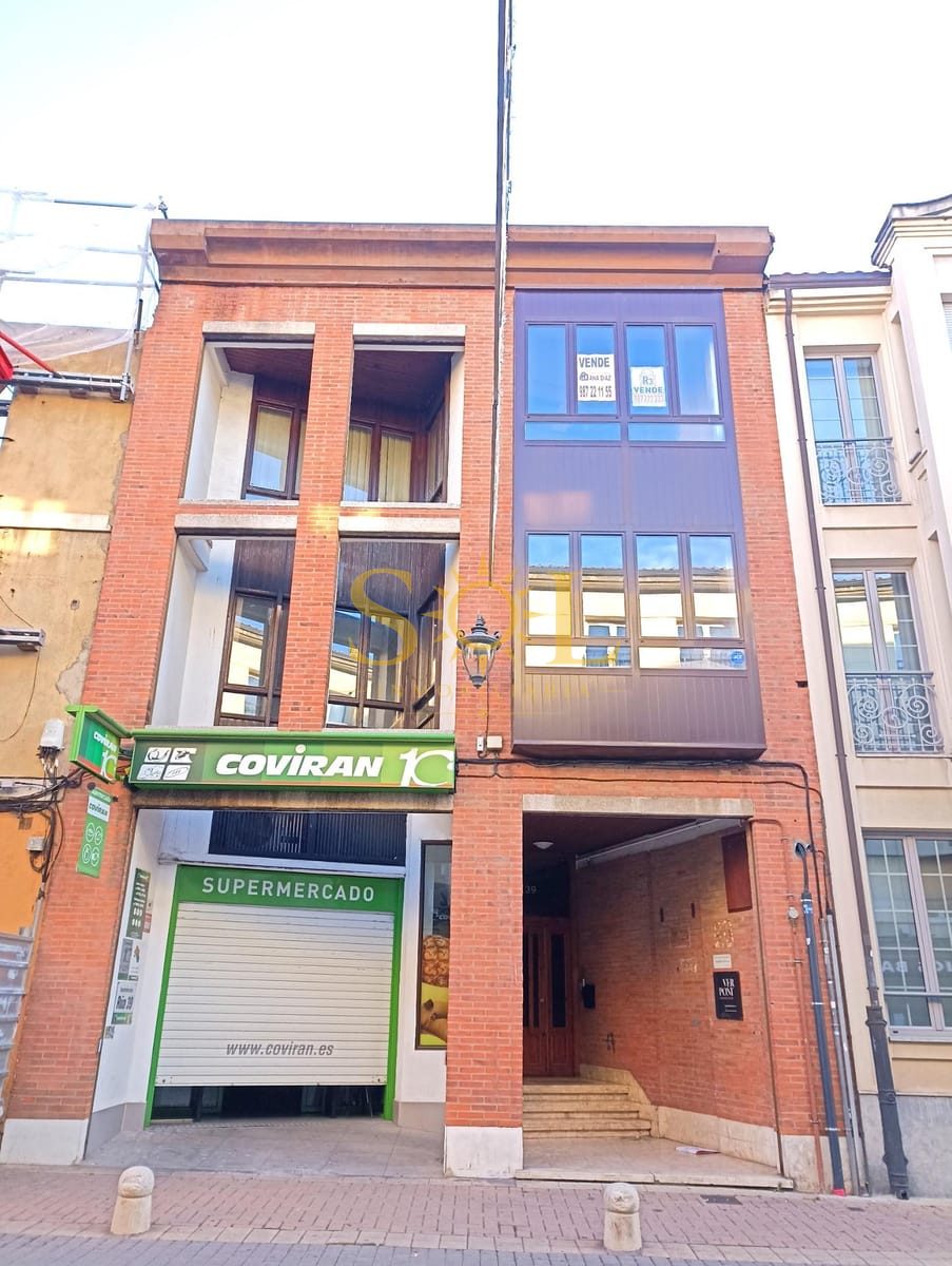 ¡Oportunidad única en el centro de León! Estudio para apartamentos turísticos. - Foto 1