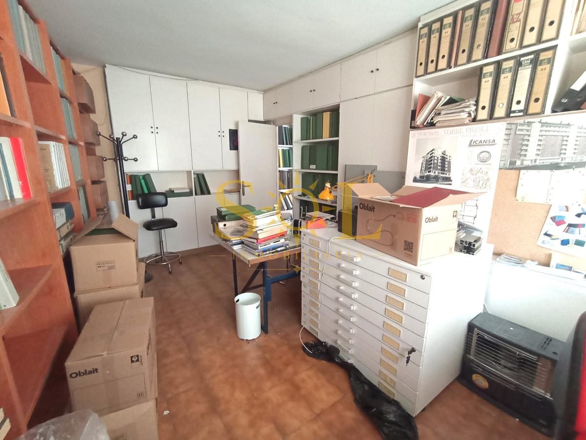 ¡Oportunidad única en el centro de León! Estudio para apartamentos turísticos. - Foto 8