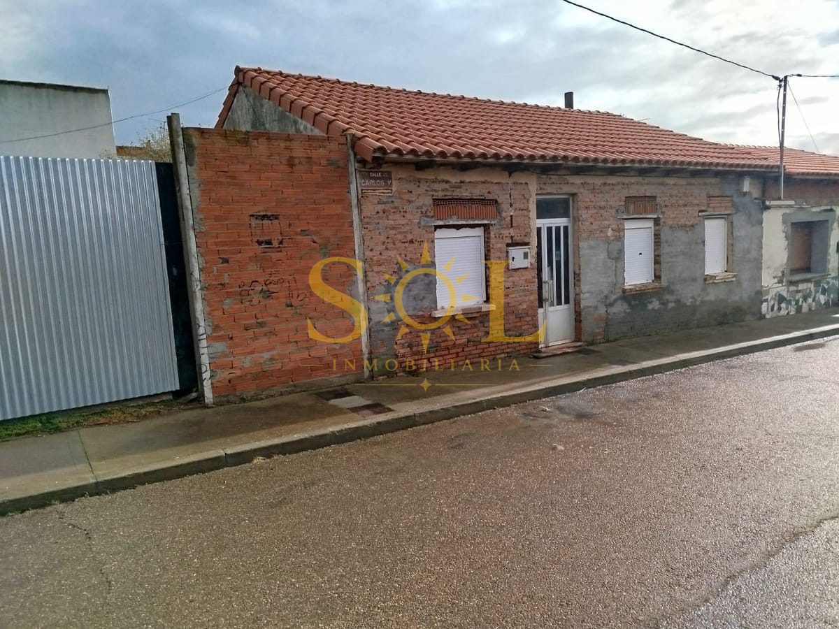 En venta casa en la Bañeza - Foto 2