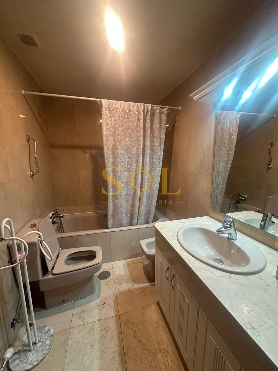 PISO DE 4 HABITACIONES EN ZONA CORTE INGLES DE LEON - Foto 10