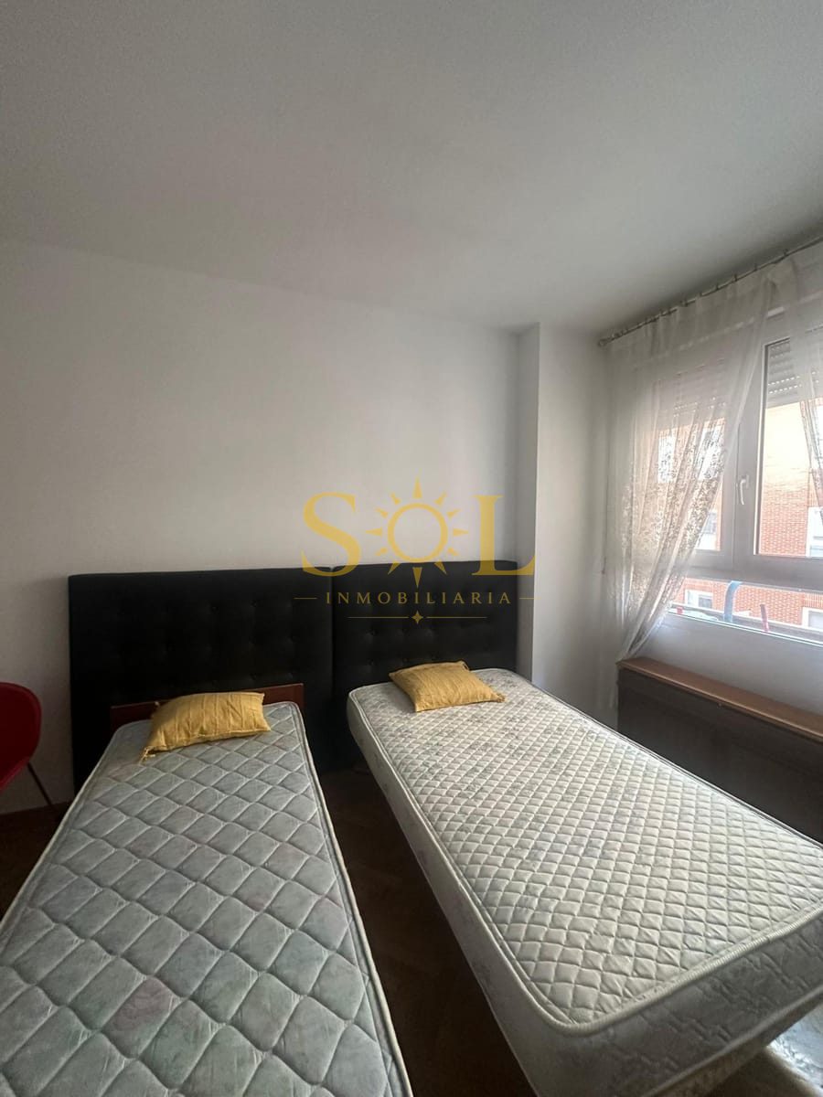 PISO DE 4 HABITACIONES EN ZONA CORTE INGLES DE LEON - Foto 14
