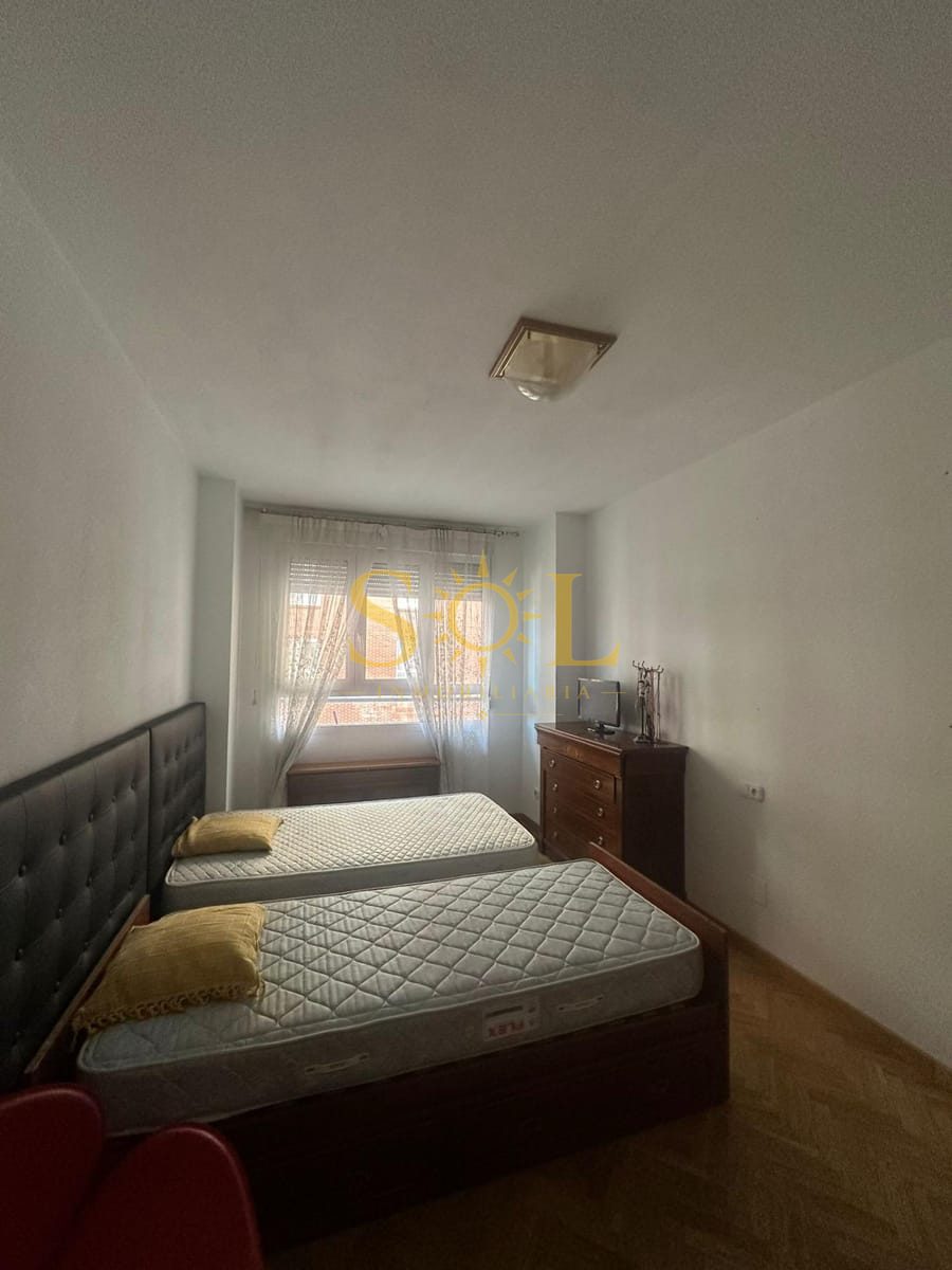 PISO DE 4 HABITACIONES EN ZONA CORTE INGLES DE LEON - Foto 6