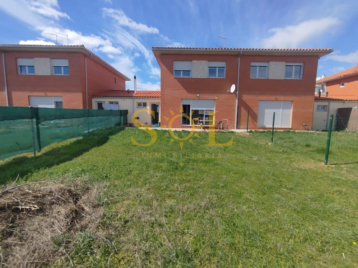 CHALET PAREADO EN CEMBRANOS (LEON) - Foto 19