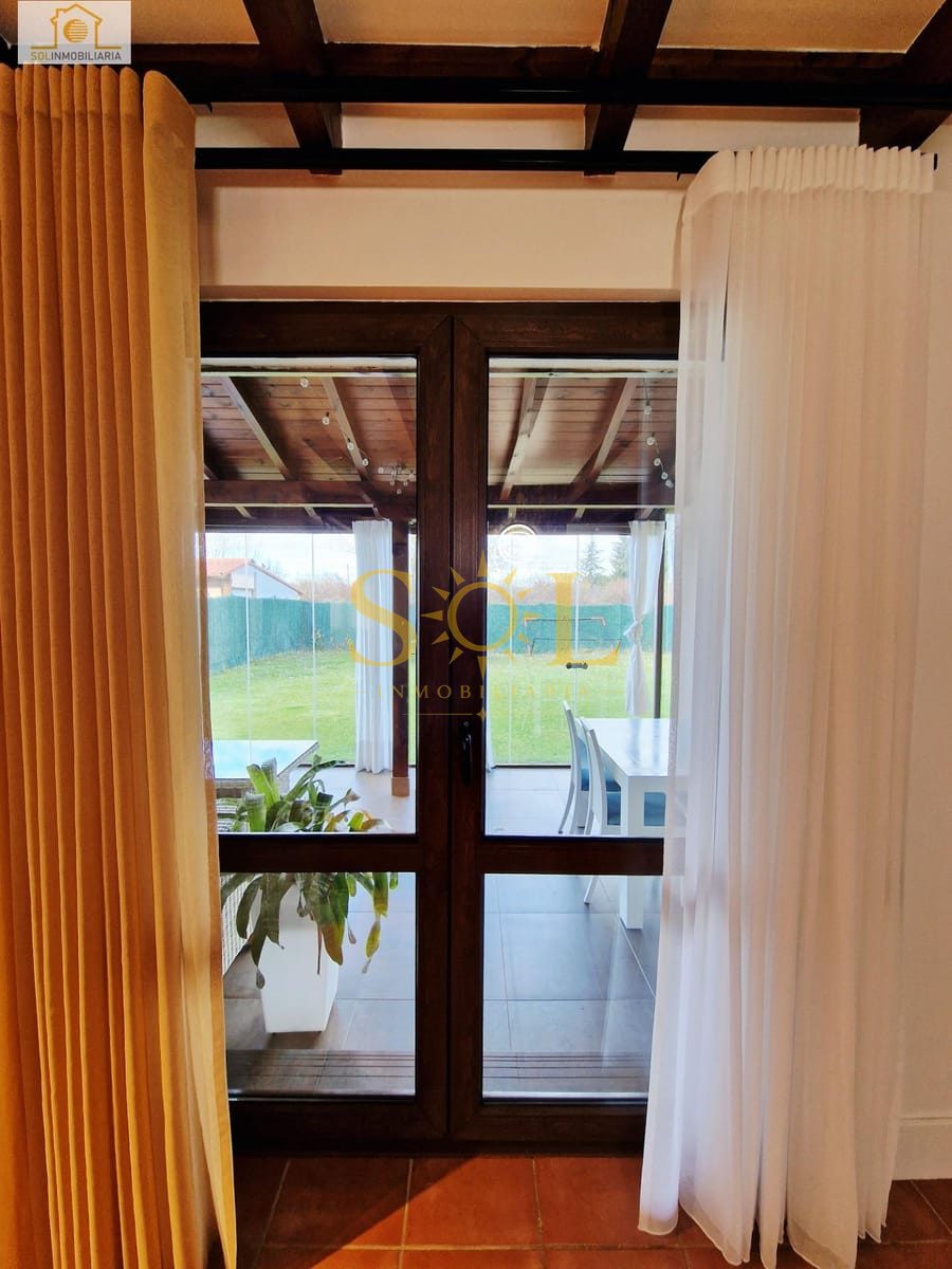 Exclusivo chalet independiente con jardín en Las Paradinas (León) - Foto 14