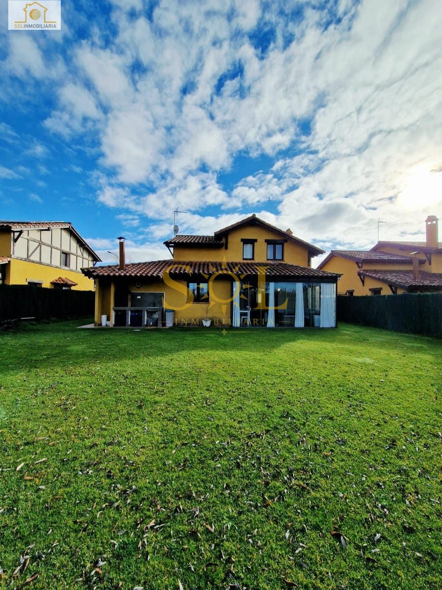 Exclusivo chalet independiente con jardín en Las Paradinas (León) - Foto 15