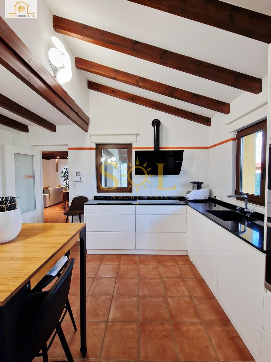 Exclusivo chalet independiente con jardín en Las Paradinas (León) - Foto 30