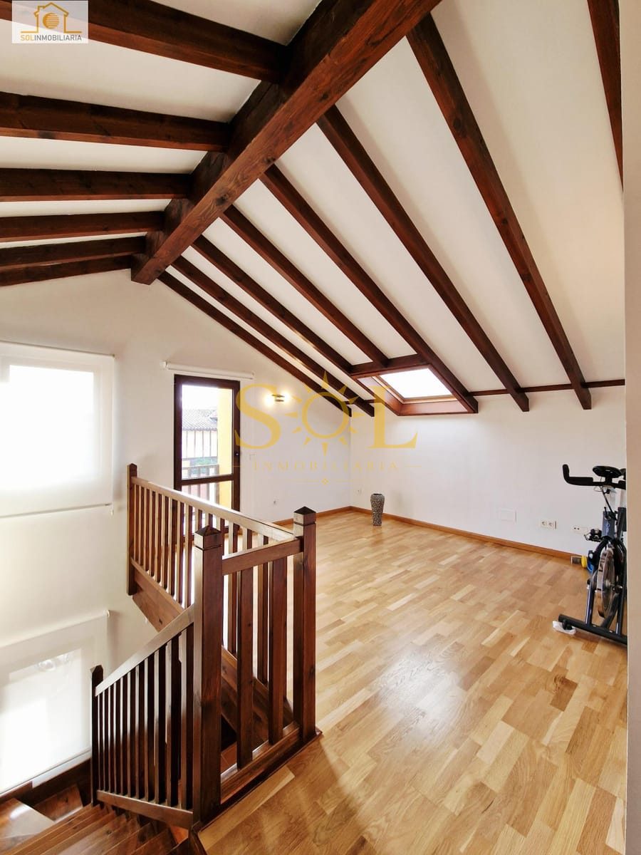 Exclusivo chalet independiente con jardín en Las Paradinas (León) - Foto 43
