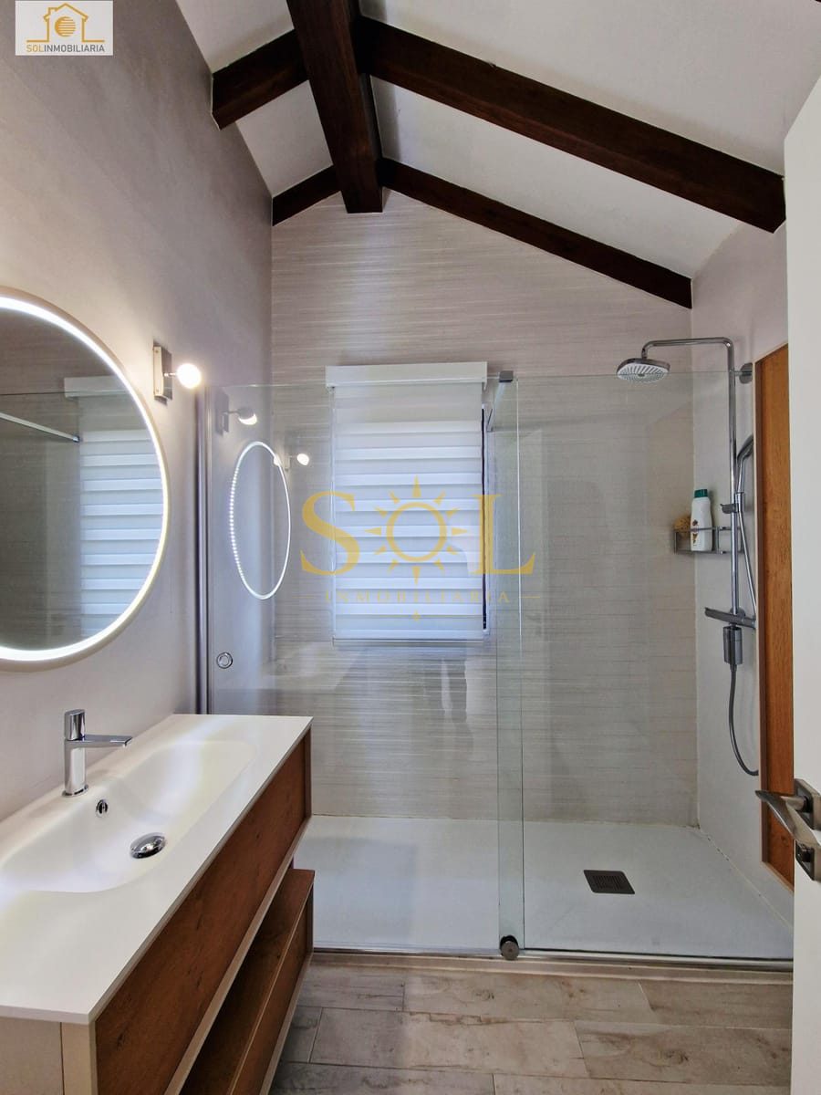 Exclusivo chalet independiente con jardín en Las Paradinas (León) - Foto 51