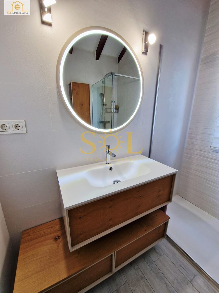 Exclusivo chalet independiente con jardín en Las Paradinas (León) - Foto 54