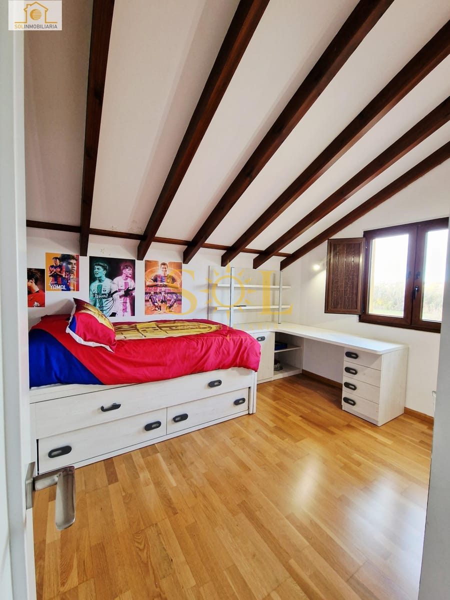 Exclusivo chalet independiente con jardín en Las Paradinas (León) - Foto 55