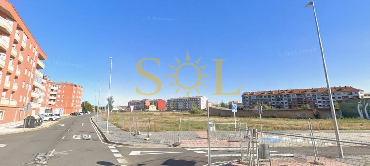 Suelo urbano en esquina calle Orugo en Trobajo del Camino (León) - Foto 8