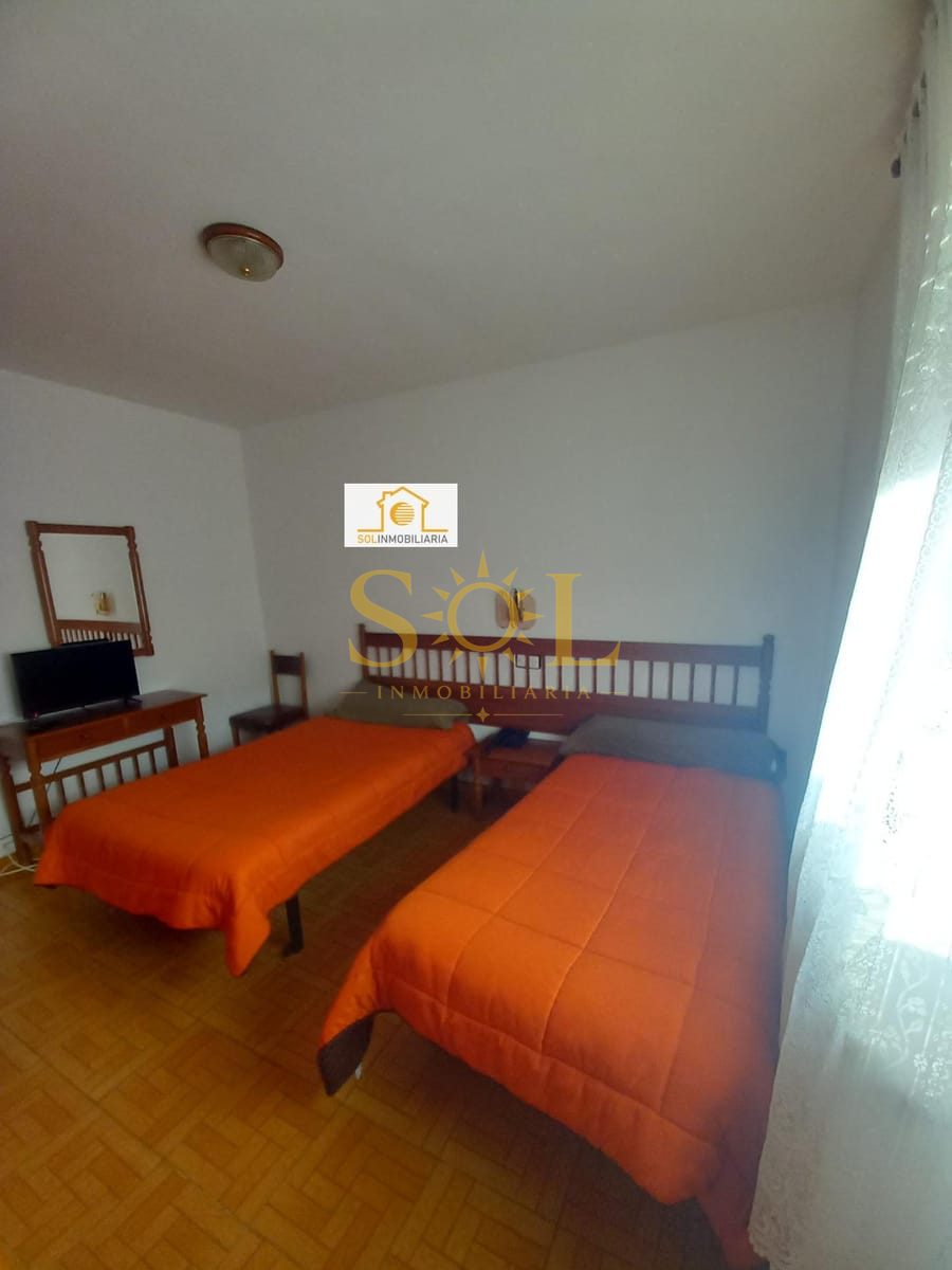 VENTA DE HOSTAL EN BOÑAR (LEON) - Foto 11