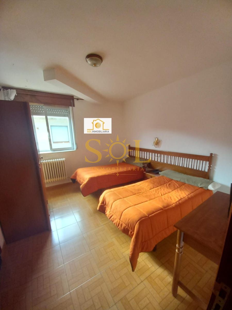 VENTA DE HOSTAL EN BOÑAR (LEON) - Foto 14