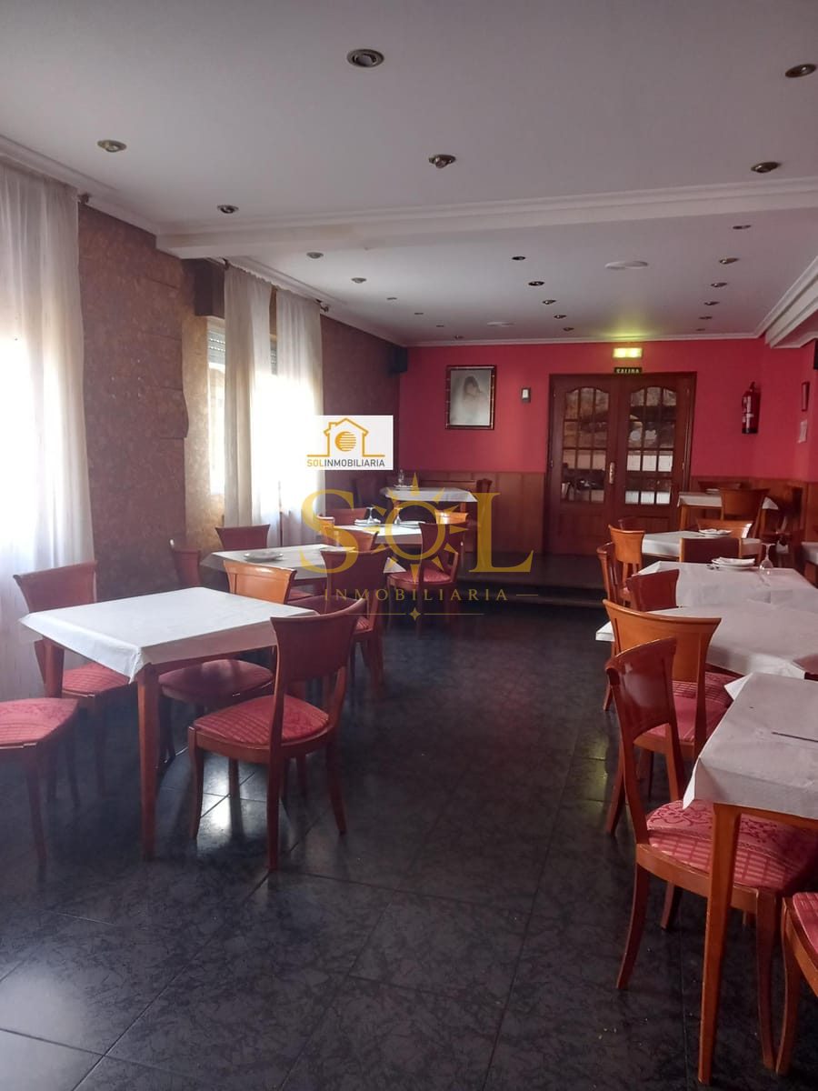 VENTA DE HOSTAL EN BOÑAR (LEON) - Foto 2