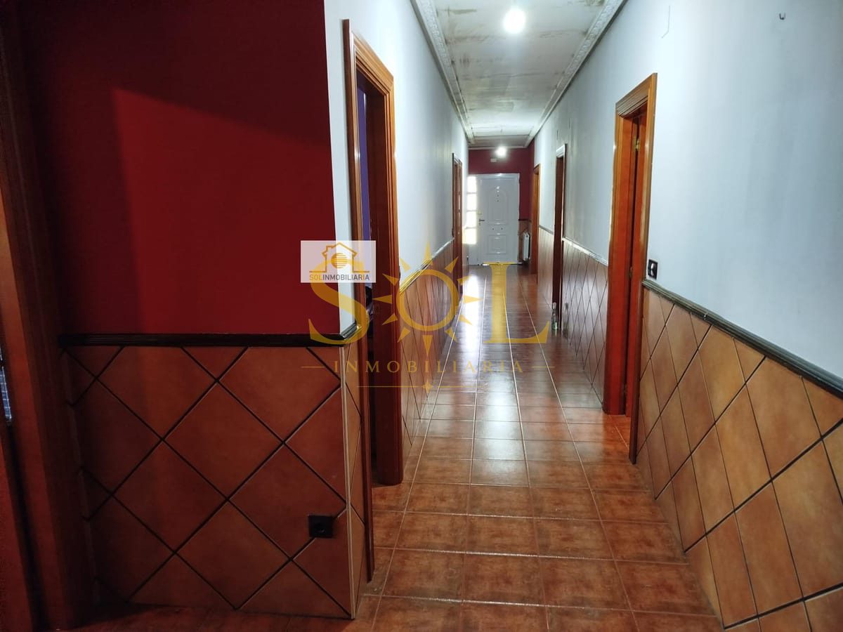 ¡Oportunidad! Amplia vivienda en Quintana del Marco, León - Foto 10