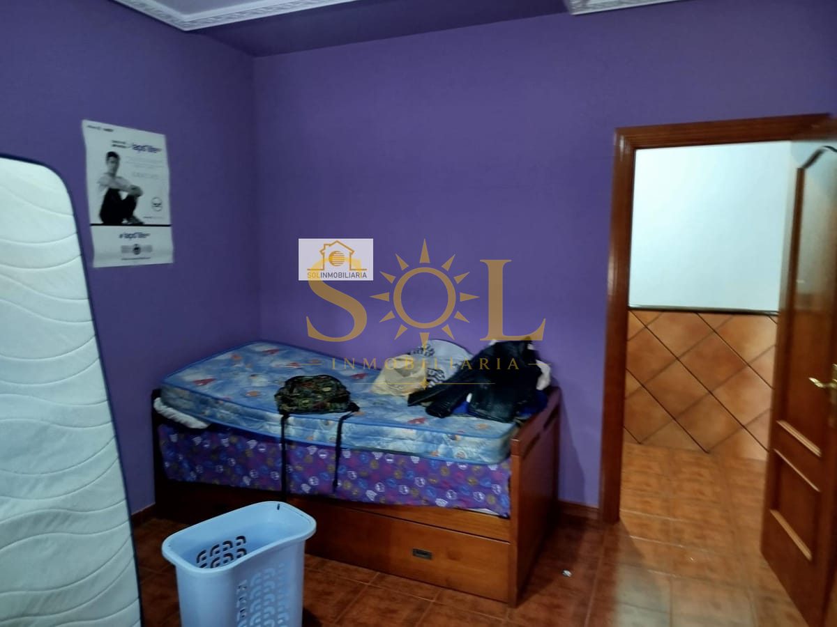 ¡Oportunidad! Amplia vivienda en Quintana del Marco, León - Foto 18