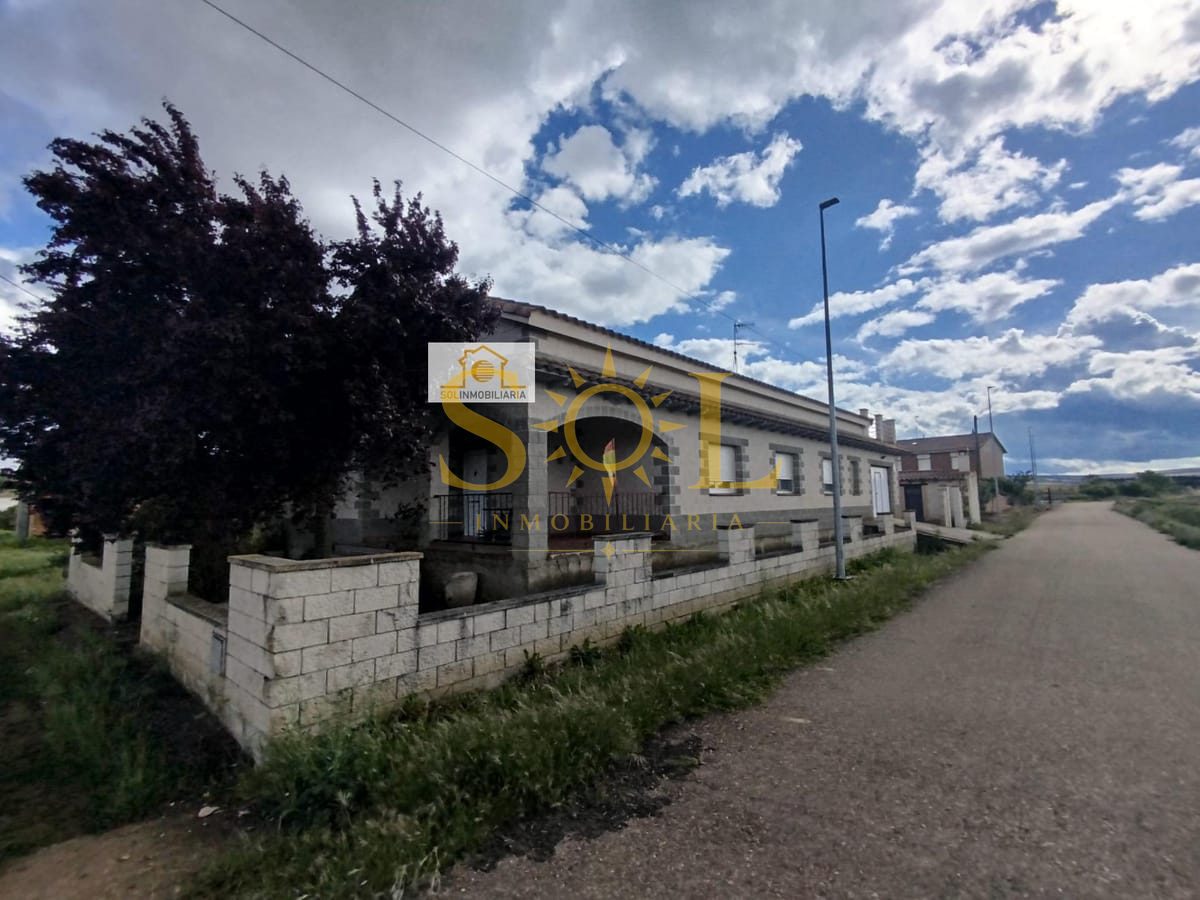 ¡Oportunidad! Amplia vivienda en Quintana del Marco, León - Foto 25
