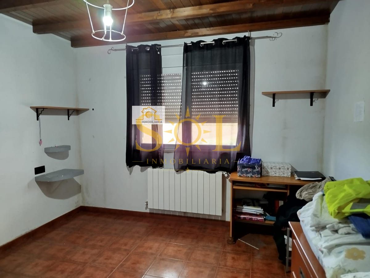¡Oportunidad! Amplia vivienda en Quintana del Marco, León - Foto 27